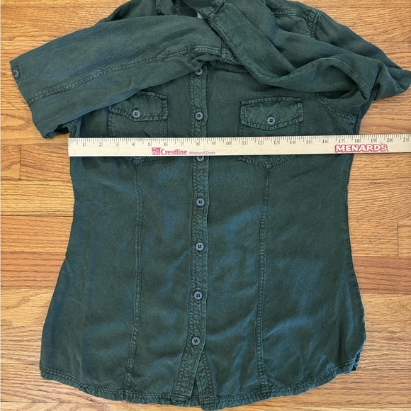 W.f. Button Up Shirt Women’s Medium Green Collared Adjustable Sleeves Pockets - Picture 5 of 6